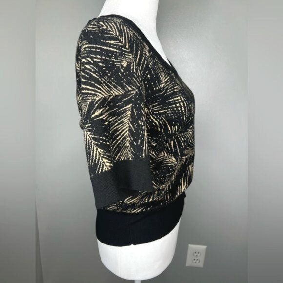 Michael Kors Womens Short Sleeve Patterned Sweater Size Medium - Picture 5 of 8